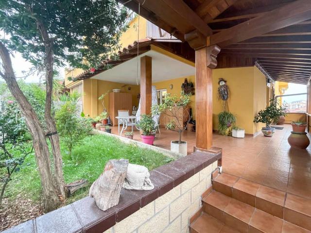 Casa adosada en Venta en Urretxu