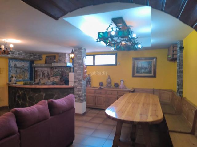 Casa adosada en venta en Utebo. EL TIROL CASA EN VENTA. Casas adosadas.