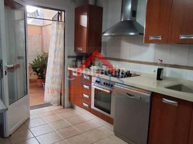Casa adosada en venta en Utrera, Consolación. Casa Adosada en venta en Naranjal Del Castillo, 4 dormitorios. Casas adosadas.