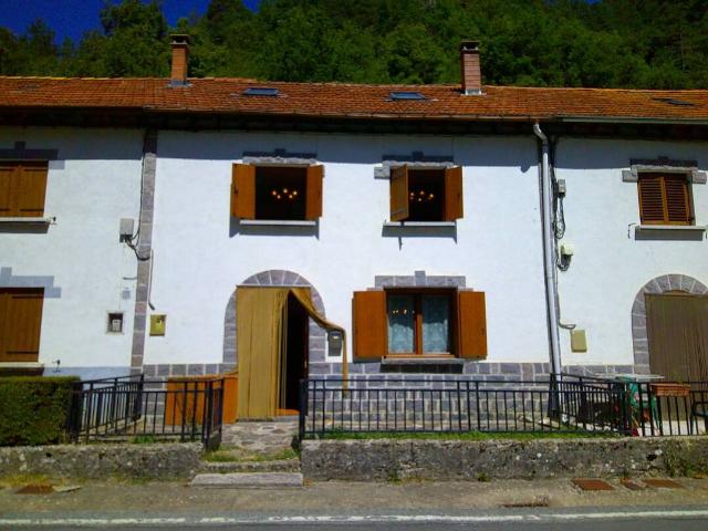 Casa adosada en Venta en Uztárroz / Uztarroze