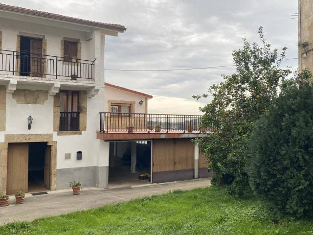 Casa adosada en Venta en Voto