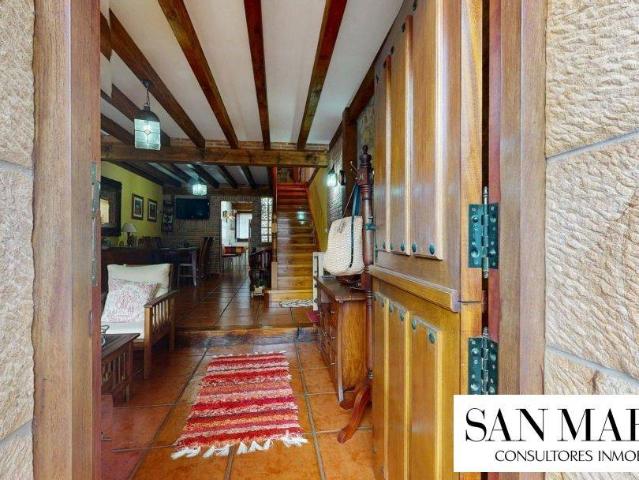 Casa adosada en Venta en Valdáliga