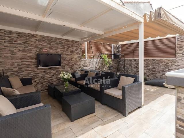 Casa adosada en Venta en Valdeavero