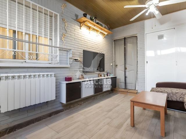 Casa adosada en venta en Valdeavero. Increíble chalet adosado en Valdeavero. Casas adosadas.