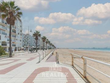 Casa adosada en Venta en Valdelagrana