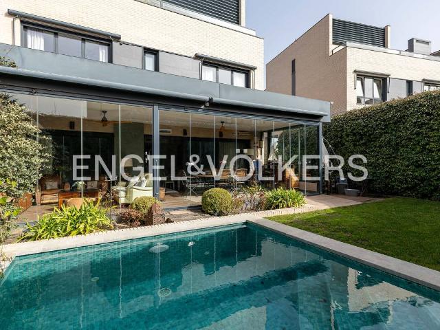 Casa adosada en Venta en Valdemarín