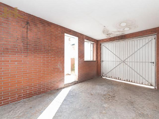 Casa adosada en venta en Valdemoro, Restón I Restón II. Chalet Adosado en Valde Restón Oportunidad de Inversión con Potencial de Reforma. Casas adosadas.