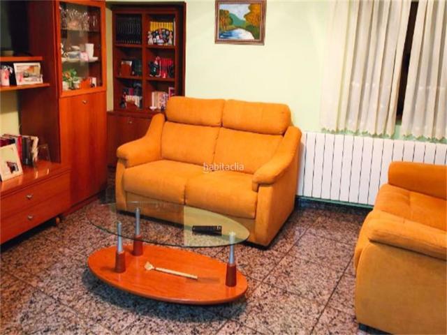 Casa adosada en venta en Valderas. Valderas Calle La Paloma. Casas adosadas.