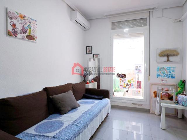Casa adosada en venta en Valencia, El Cabanyal El Canyamelar. Casas adosadas.