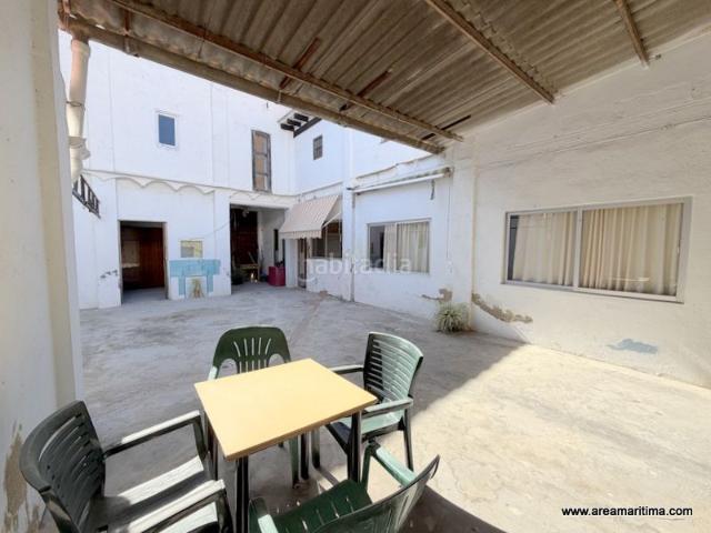 Casa adosada en venta en Valencia, La Punta. Venta de casa tradicional para reformar con patio y terreno agrario en Pinedo, Valencia Área Marítima Inmobiliaria · Oficina Cab. Casas adosadas.