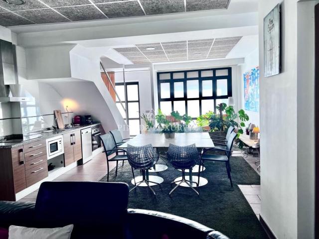 Casa adosada en venta en Valencia, Malva Rosa. VIVIENDA TURISTICA INDEPENDIENTE A 100 METROS DE LA PLAYA DE LA MALVARROSA VALENCIA CIUDAD. Casas adosadas.