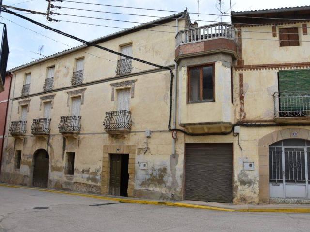 Casa adosada en Venta en Valjunquera