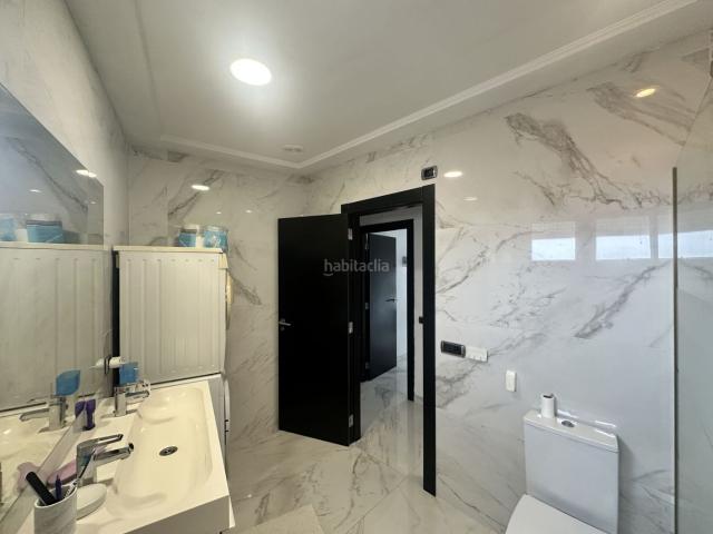 Casa adosada en venta en Vall d´Uixó la. Adosado en venta en CarbonaireMercadona, 3 dormitorios. Casas adosadas Vall d´Uixó.