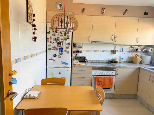 Casa adosada en venta en Vallada. ADOSADO EN VENTA CON TERRAZA Y GARAJE. Casas adosadas.