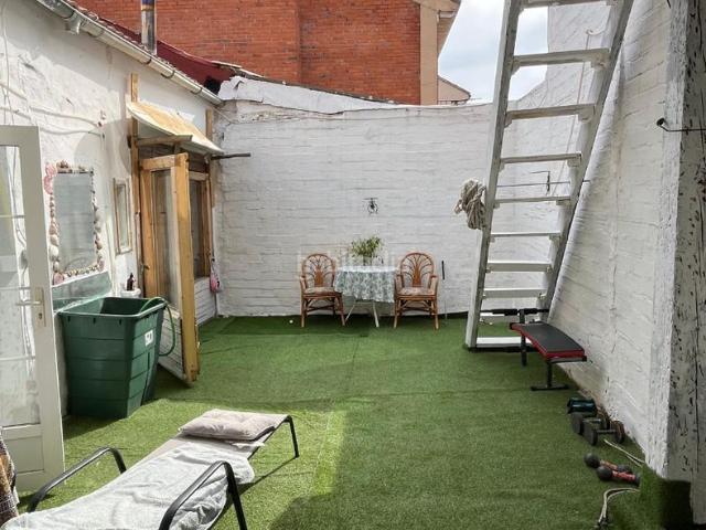 Casa adosada en venta en Valladolid, La Victoria Puente Jardín. Casa molinera en la Victoria. Casas adosadas.
