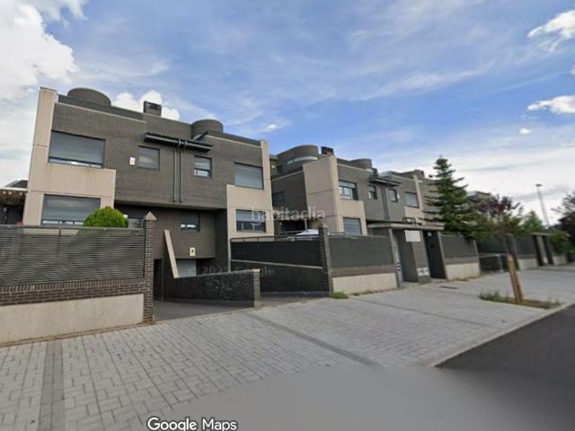 Casa adosada en venta en Valladolid, Las Villas Valparaiso El Peral. Casas adosadas.