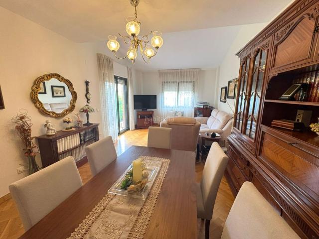 Casa adosada en venta en Valladolid, Las Villas Valparaiso El Peral. BONITO ADOSADO EN SANTA ANA. Casas adosadas.