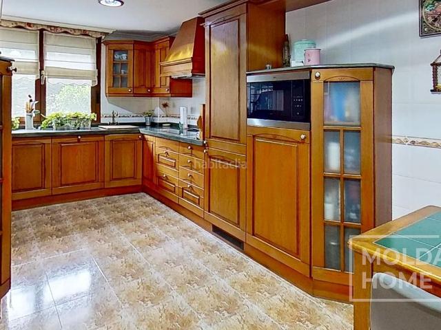 Casa adosada en venta en Valle de Trápaga Trapagaran. CHALET ADOSADO EN TRAPAGARAN. Casas adosadas Valle de Trápaga.