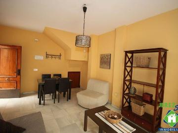 Casa adosada en Venta en Vallesequillo