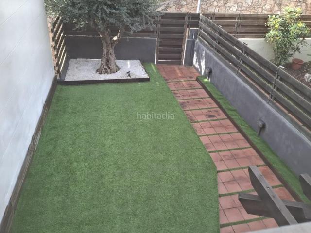 Casa adosada en venta en Vallirana. Casas adosadas.