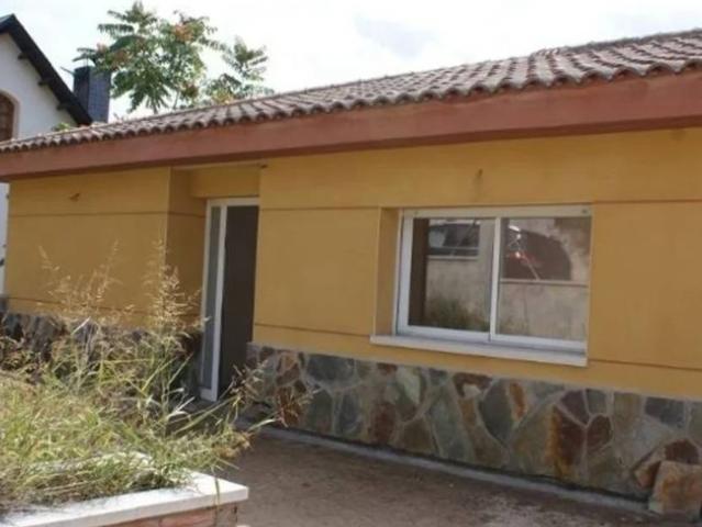 Casa adosada en Venta en Vallirana