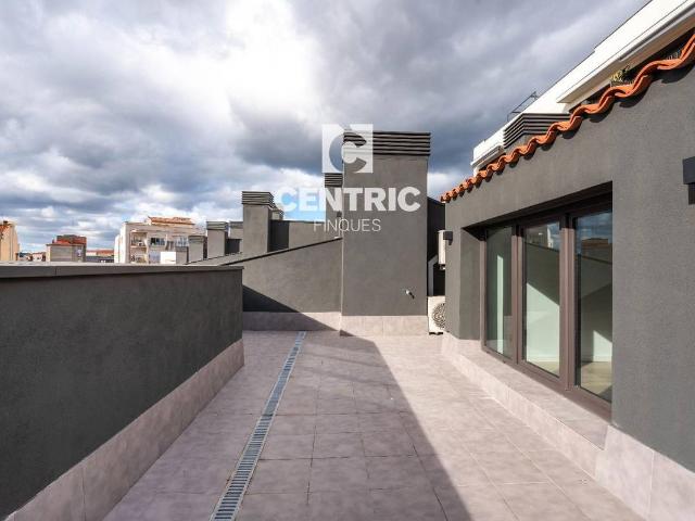 Casa adosada en Venta en Vallparadís Antic Poble de Sant Pere