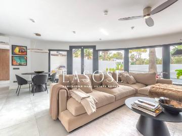 Casa adosada en Venta en Vallpineda Rocamar