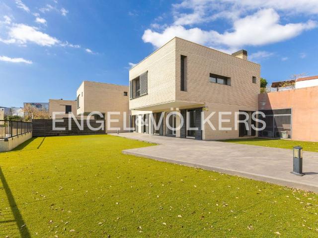 Casa adosada en Venta en Vallveric