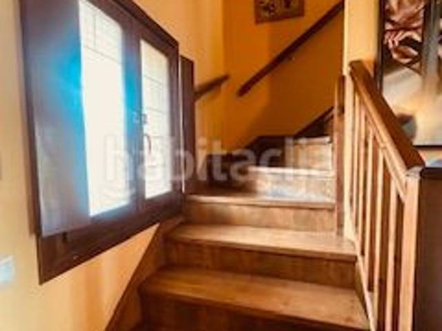 Casa adosada en venta en Valverde de la Virgen. CASA COLONIAL CON JARDIN DE 220M EN SAN MIGUEL DEL CAMINO. Casas adosadas Valverde de la.