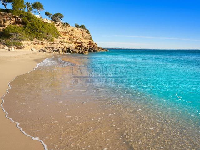 Casa adosada en venta en Vandellòs i l´Hospitalet de l´Infant Costa Dorada. ¡Chalet adosado con vistas al mar en Hospitalet!. Casas adosadas Vandellòs i l´Hospitalet de.