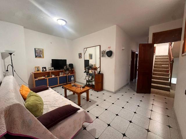 Casa adosada en Venta en Vecindario El Doctoral Cruce de Sardina