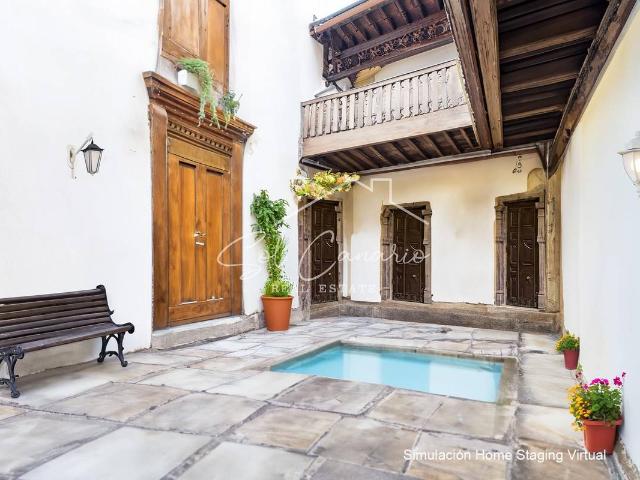 Casa adosada en Venta en Vegueta