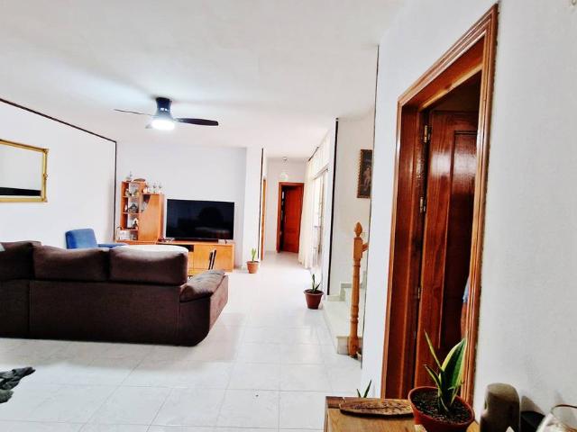Casa adosada en Venta en Vélez de Benaudalla
