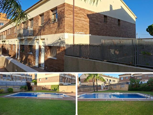 Casa adosada en venta en Vendrell El, Bonavista Costa Dorada. ADOSADA EN BONAVISTA ROMANI DE CALAFELL EL VENDRELL CON PISCINA COMUNITARIA. Casas adosadas Vendrell.