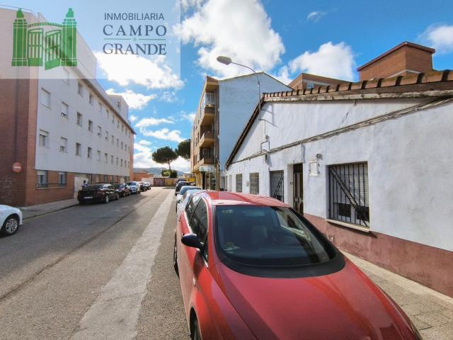 Casa adosada en venta en Venta de Baños. Casas adosadas Venta de.