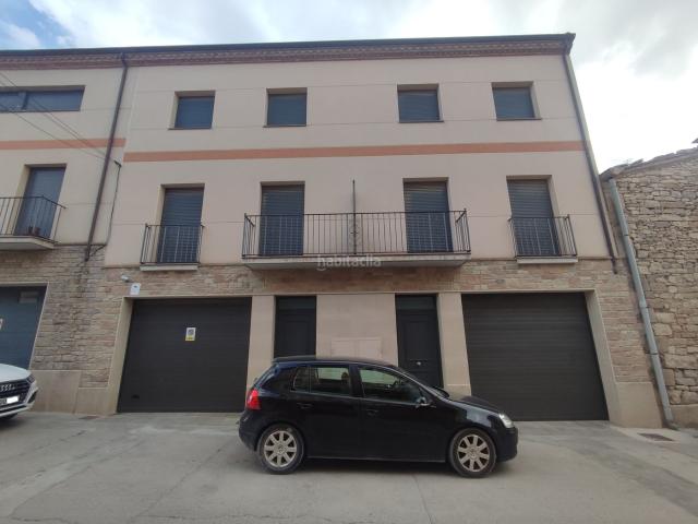 Casa adosada en venta en Verdú. En venda al municipi de Verdú 25340. Casa adossada nova a estrenar de 264 m2 de superfície construïda. Casas adosadas.