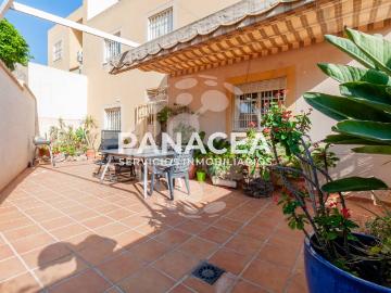 Casa adosada en Venta en Viator