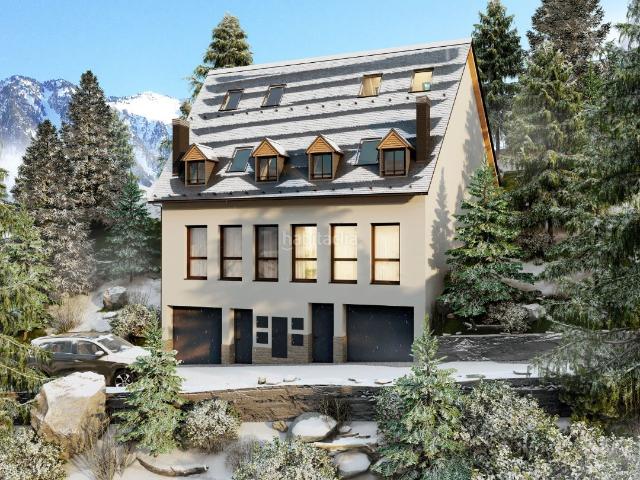Casa adosada en venta en Vielha e Mijaran, Montcorbau. EN PLENO CORAZÓN DEL VALLE DE ARÁN. PROMOCIÓN OBRA NUEVA EN MONTCORBAU VIELHA. Casas adosadas Vielha e.