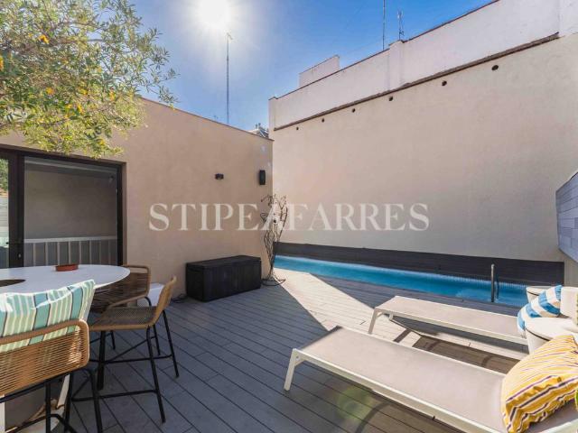 Casa adosada en Venta en Vila de Gràcia