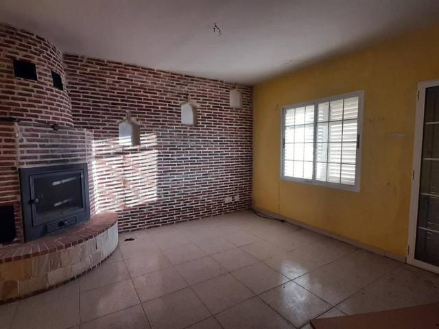 Casa adosada en Venta en Vilamarxant