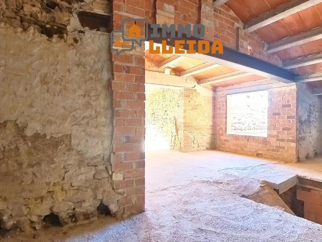 Casa adosada en venta en Vilanova de Meià. Oportunidad Casa adosada en Lluçars. Casas adosadas Vilanova de.