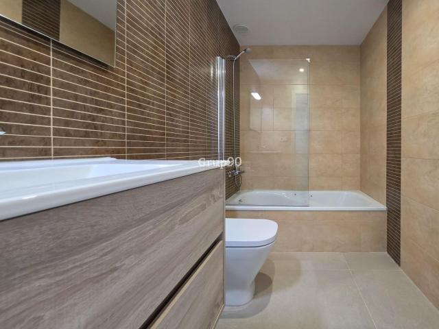 Casa adosada en venta en Vilanova de Segrià. A ESTRENAR! ESPECTACULAR CASA ADOSADA CON GRAN JARDÍN A 20 MIN DE LLEIDA. Casas adosadas Vilanova de.
