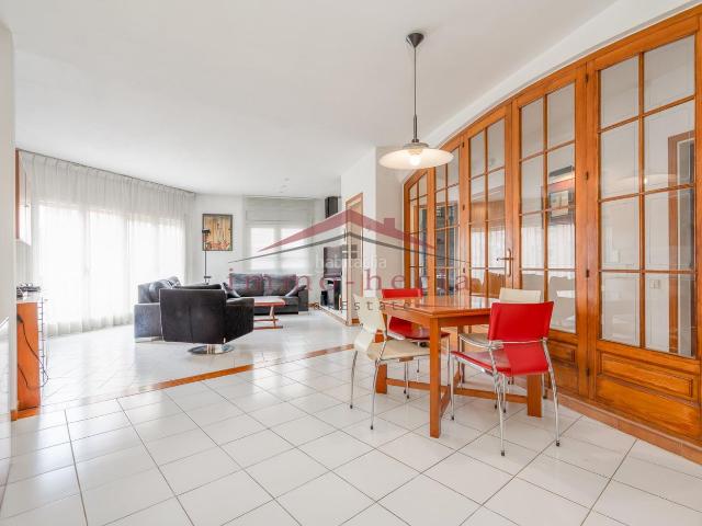 Casa adosada en venta en Vilanova del Camí. EDIFICIO ESQUINERO EN VILANOVA DEL CAMÍ UNA OPORTUNIDAD CON LUZ PROPIA Y MUCHAS POSIBILIDADES. Casas adosadas Vilanova del.