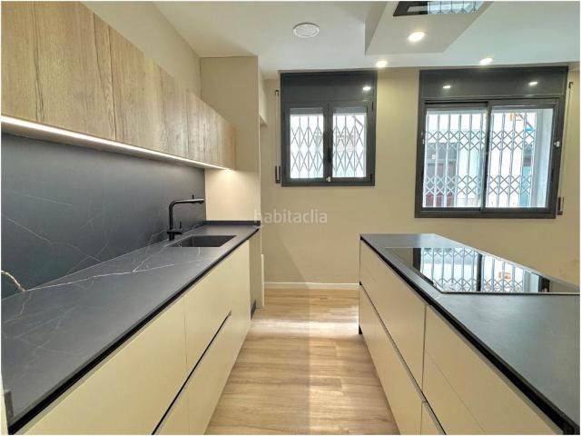 Casa adosada en venta en Vilanova i la Geltrú, Centrevila Costa Dorada. EXCLUSIVA VIVIENDA REFORMADA AL LADO DE LA RAMBLA. Casas adosadas Vilanova i la.