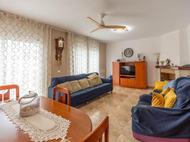 Casa adosada en venta en Vilanova i la Geltrú, La Collada Sis Camins Costa Dorada. Una casa para vivirla en familia. Casas adosadas Vilanova i la.
