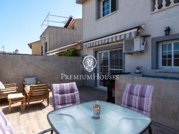 Casa adosada en venta en Vilanova i la Geltrú, La Collada Sis Camins Costa Dorada. Adosado reformado en La Collada. Casas adosadas Vilanova i la.