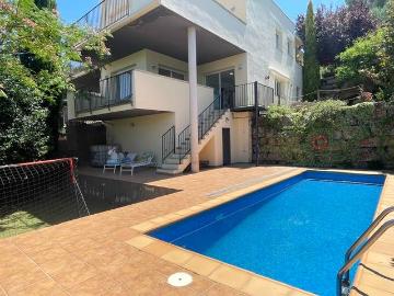Casa adosada en Venta en Viladecavalls