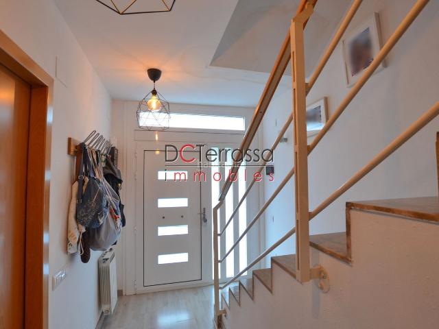 Casa adosada en venta en Viladecavalls. Casas adosadas.