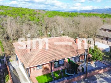 Viladrau, Girona, Cataluña, Cataluña - Chimenea