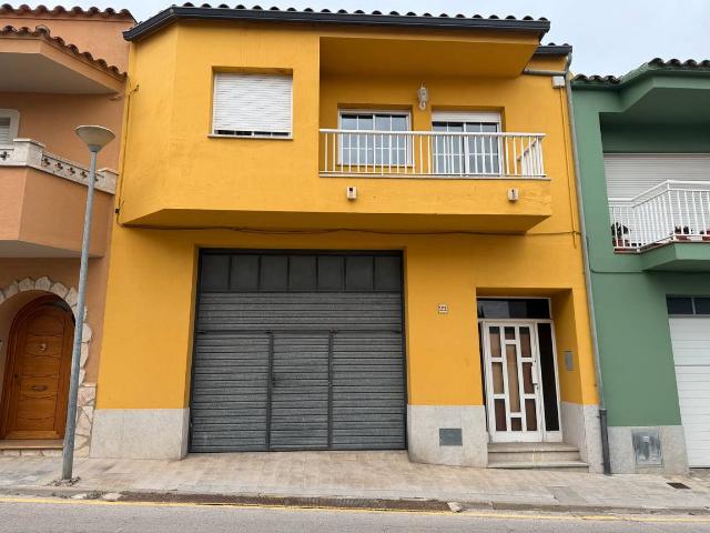 Casa adosada en Venta en Vilafant